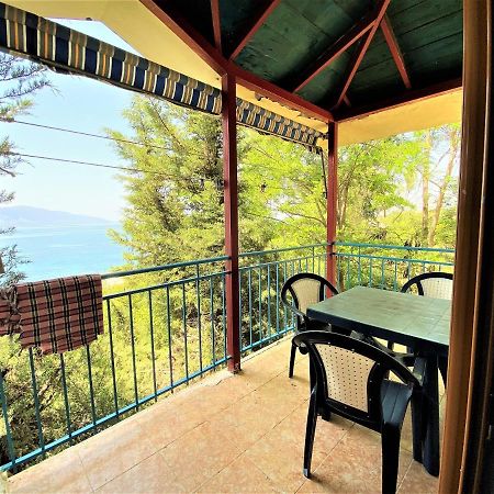 Ramo'S Cozy Beachside Haven With Panoramic Views - 1St Vlora Kültér fotó