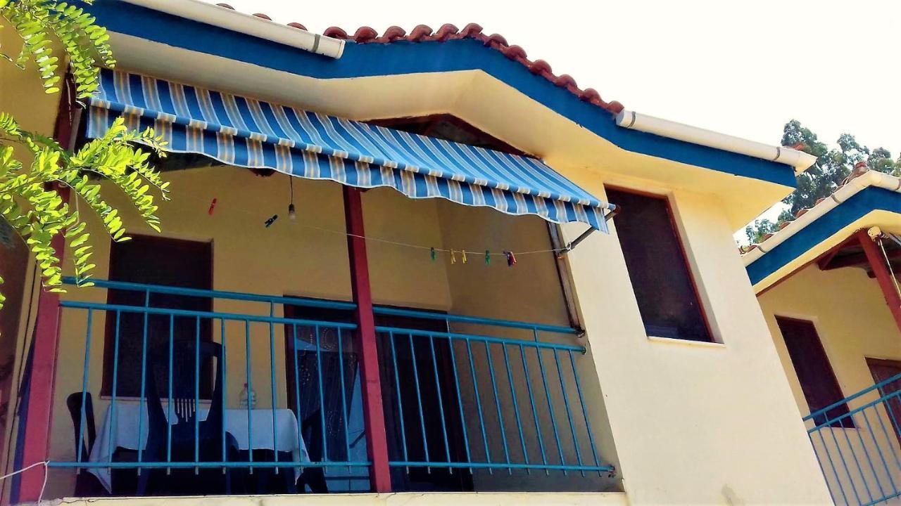 Ramo'S Cozy Beachside Haven With Panoramic Views - 1St Vlora Kültér fotó