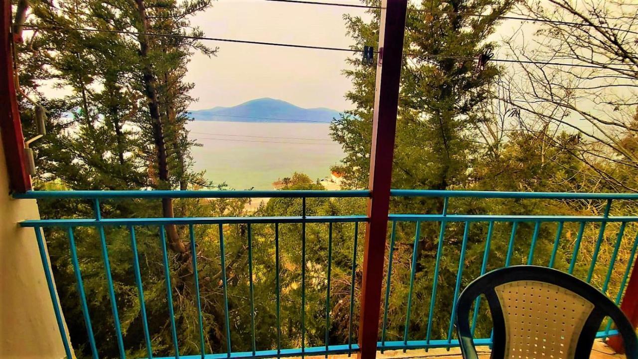 Ramo'S Cozy Beachside Haven With Panoramic Views - 1St Vlora Kültér fotó