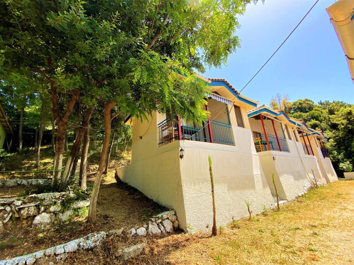 Ramo'S Cozy Beachside Haven With Panoramic Views - 1St Vlora Kültér fotó